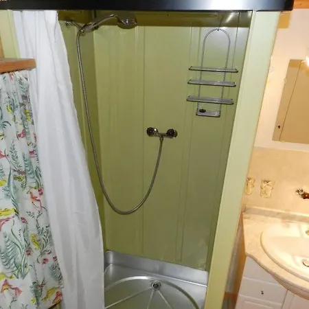 Sleeps 6 Wifi شقة زويسمن