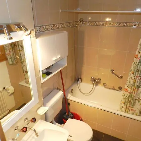 شقة Sleeps 6 Wifi