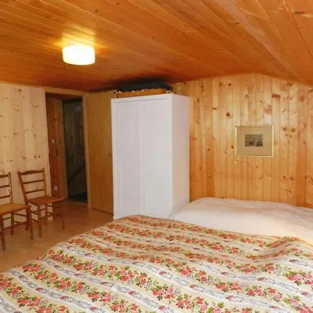 Sleeps 6 Wifi *