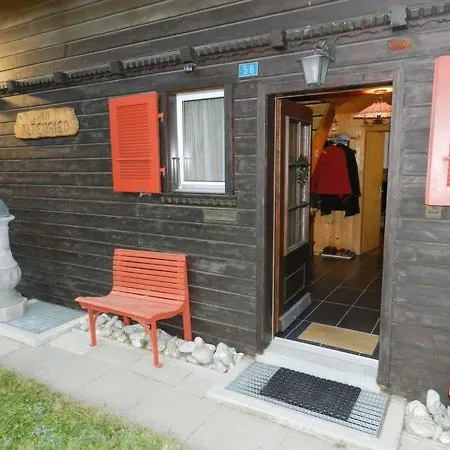Sleeps 6 Wifi Apartment *