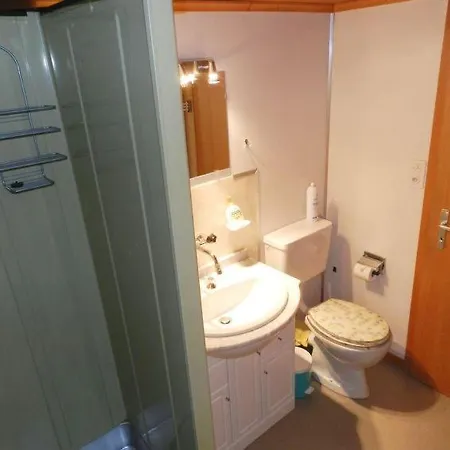 Sleeps 6 Wifi Apartment *